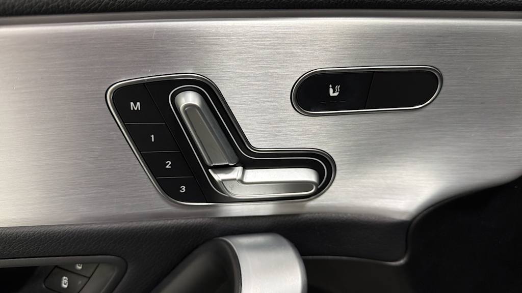 Thumbnail: 2019 Mercedes-Benz A-Class - 25