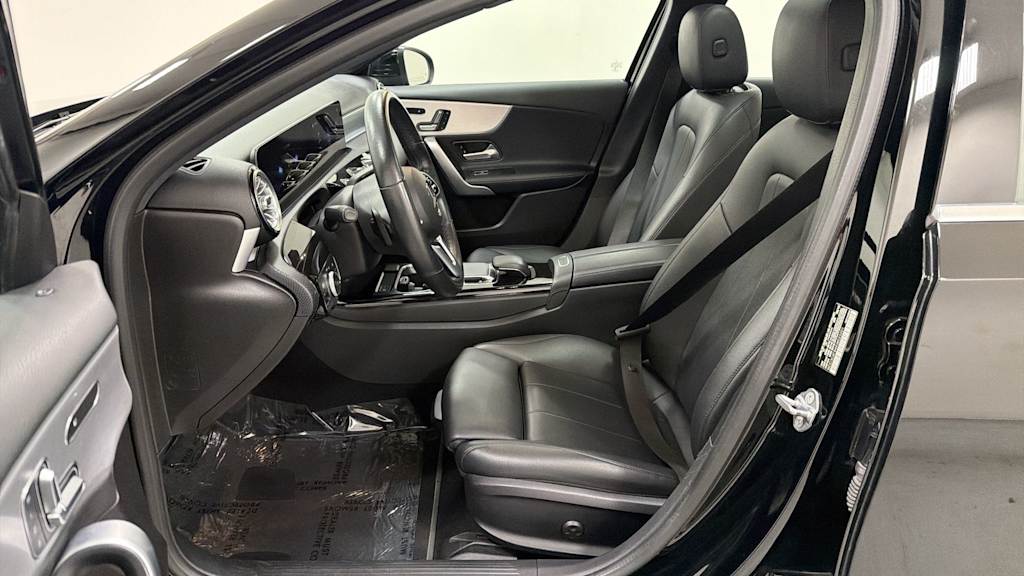 Thumbnail: 2019 Mercedes-Benz A-Class - 10