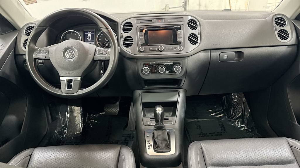 Thumbnail: 2012 Volkswagen Tiguan - 13