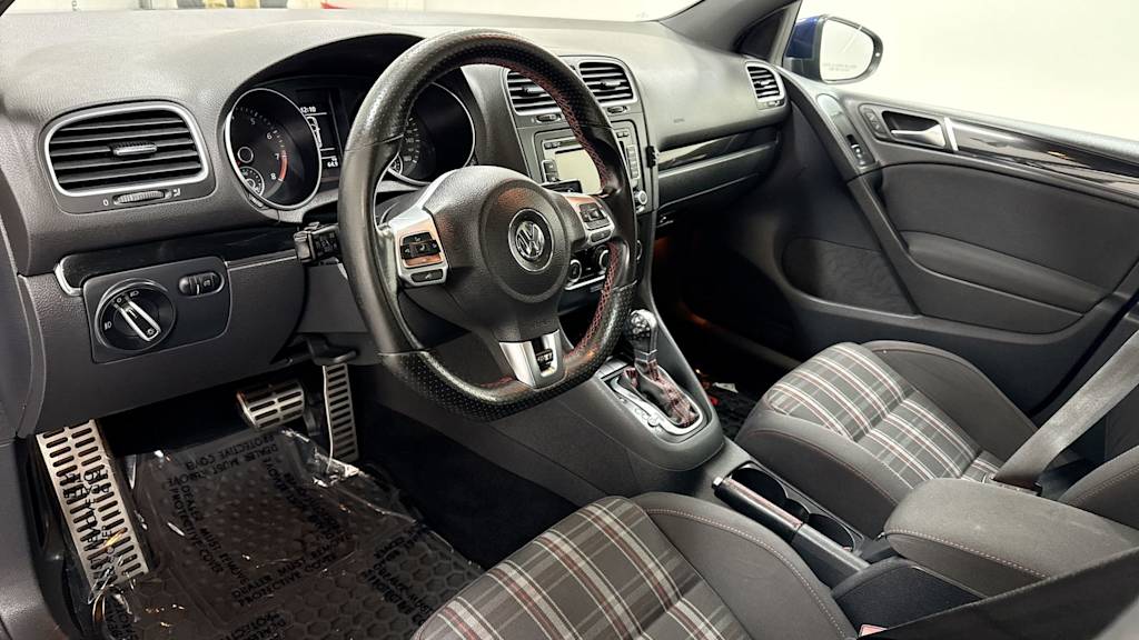 Thumbnail: 2013 Volkswagen Golf - 2