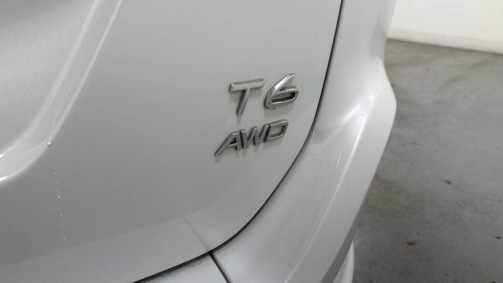 Thumbnail: 2017 Volvo XC60 - 7