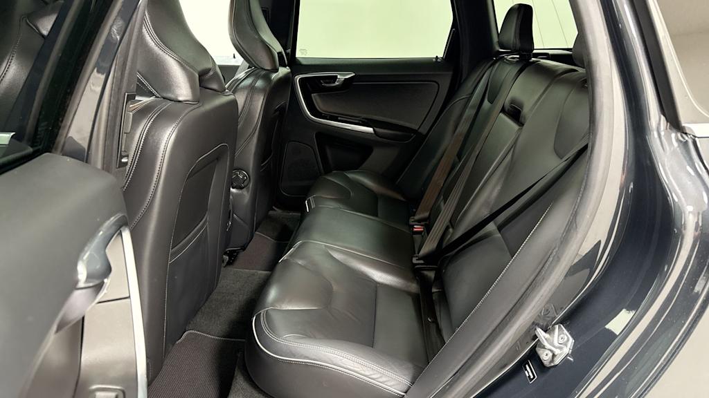 2015 Volvo XC60 T6 11