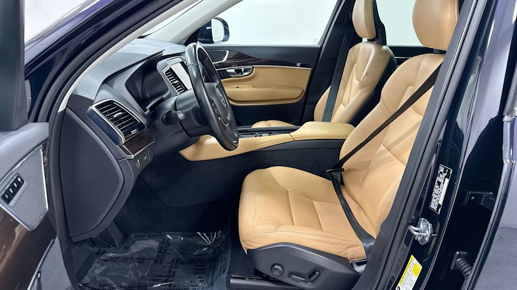 Thumbnail: 2016 Volvo XC90 - 10