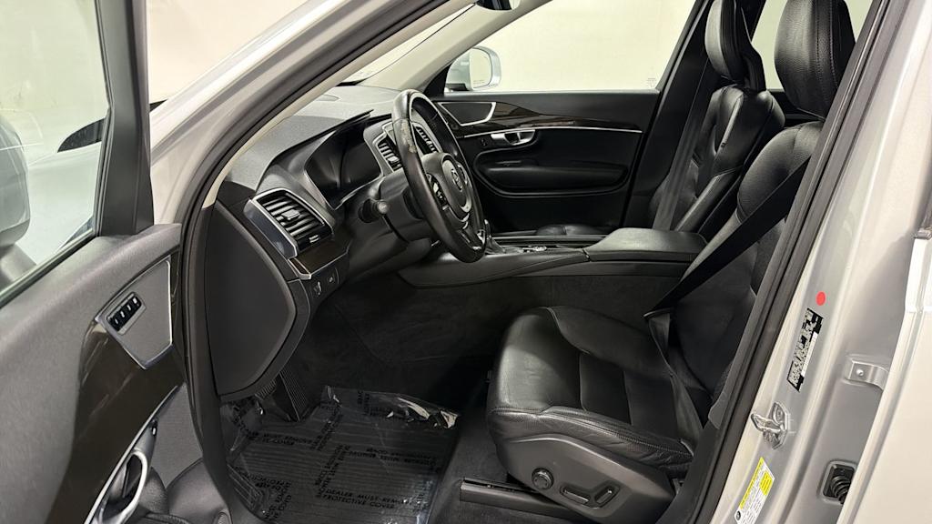 Thumbnail: 2017 Volvo XC90 - 11