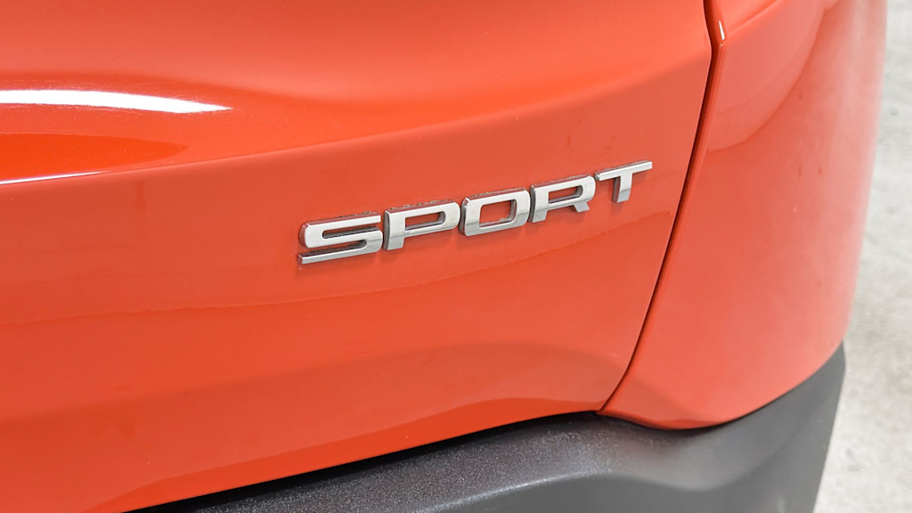 Thumbnail: 2016 Jeep Renegade - 7
