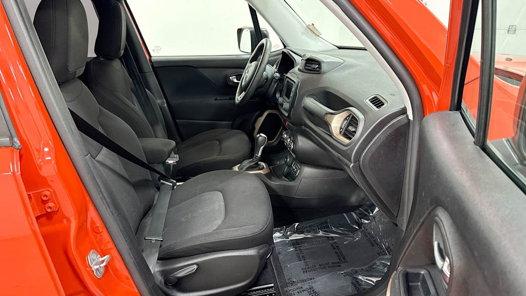 2016 Jeep Renegade Sport 30
