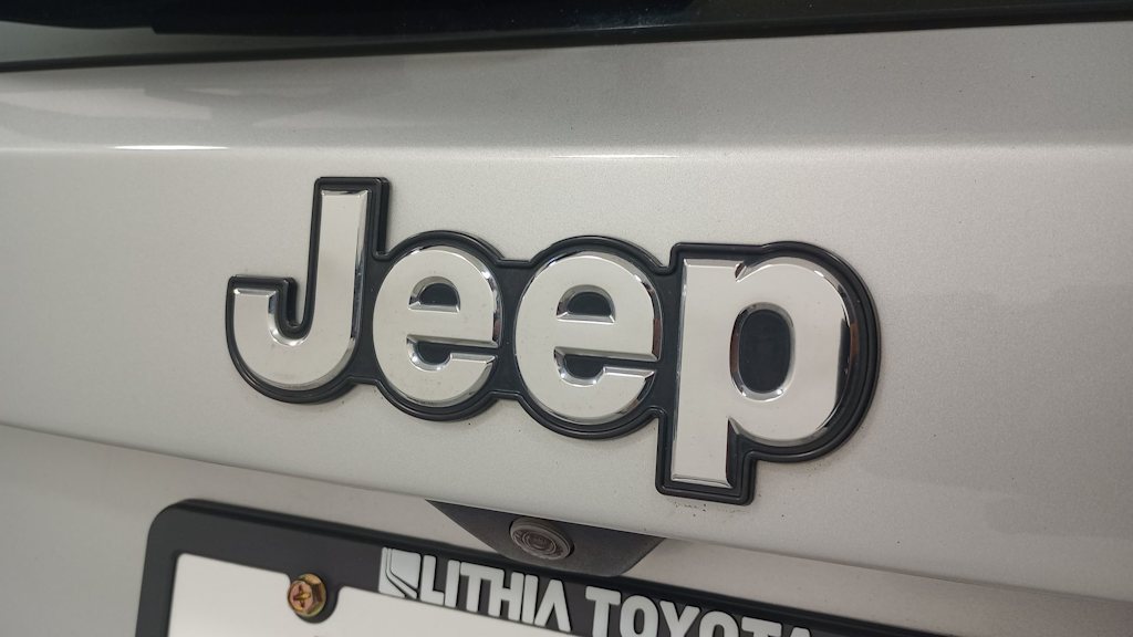 Thumbnail: 2015 Jeep Renegade - 6