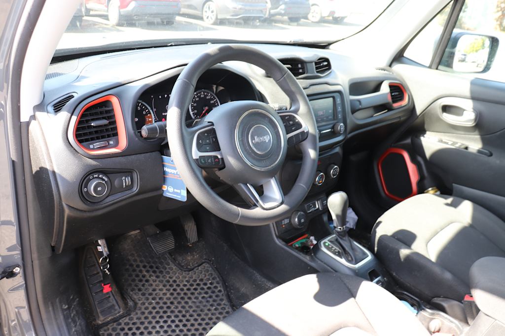 Thumbnail: 2020 Jeep Renegade - 2