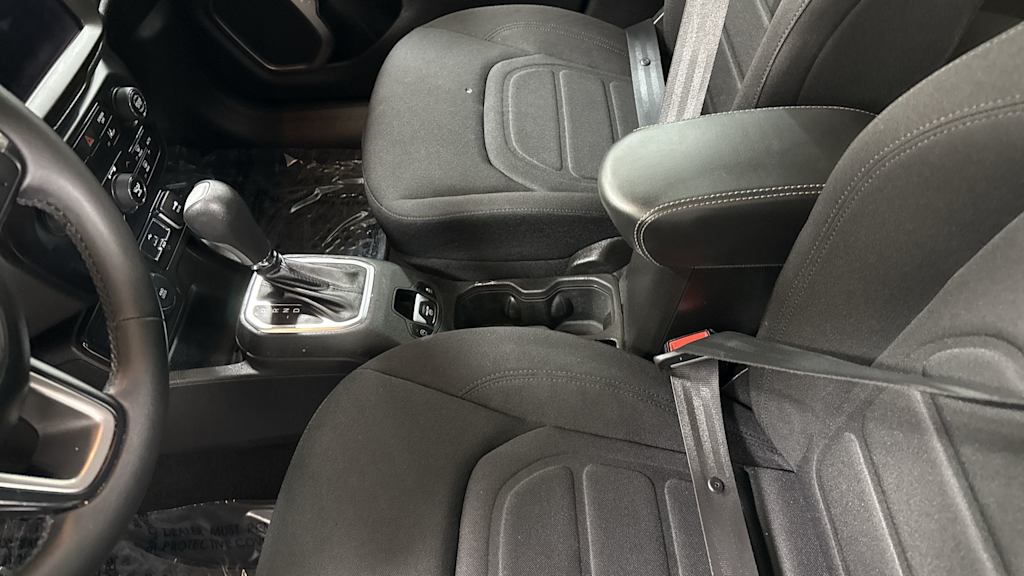 Thumbnail: 2022 Jeep Renegade - 11