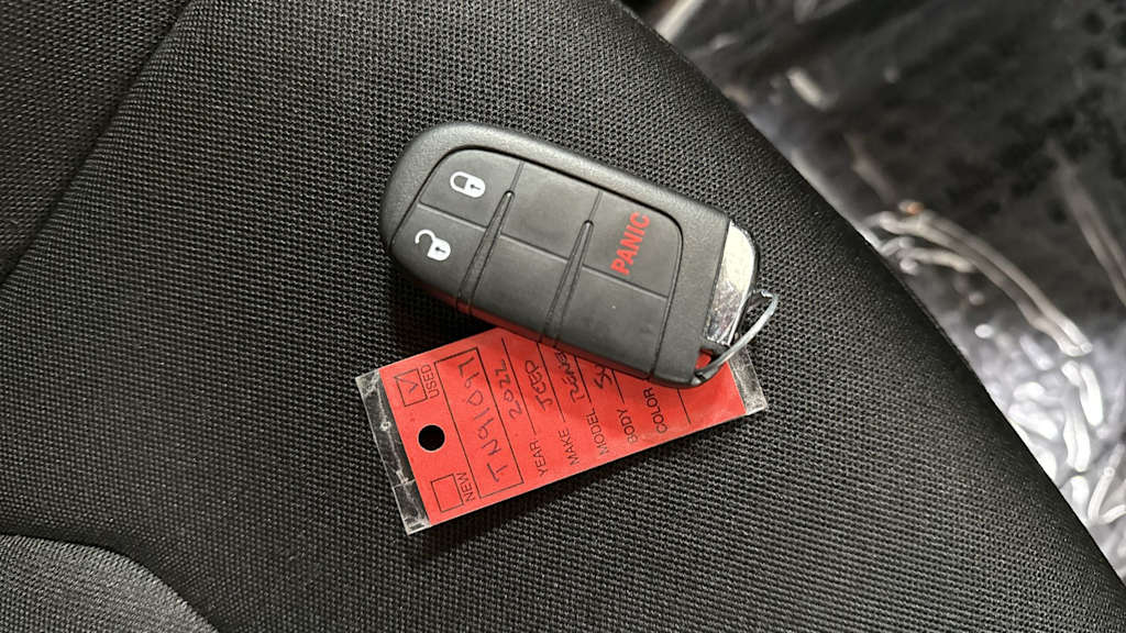 Thumbnail: 2022 Jeep Renegade - 18