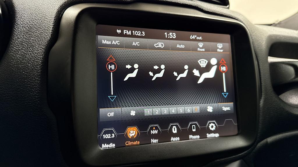 Thumbnail: 2022 Jeep Renegade - 28