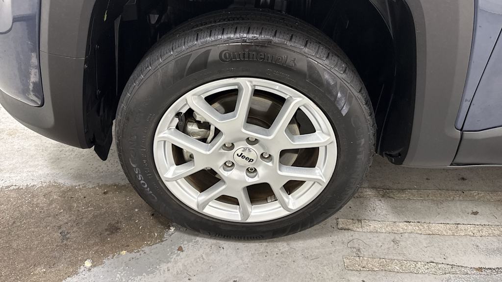 Thumbnail: 2022 Jeep Renegade - 7