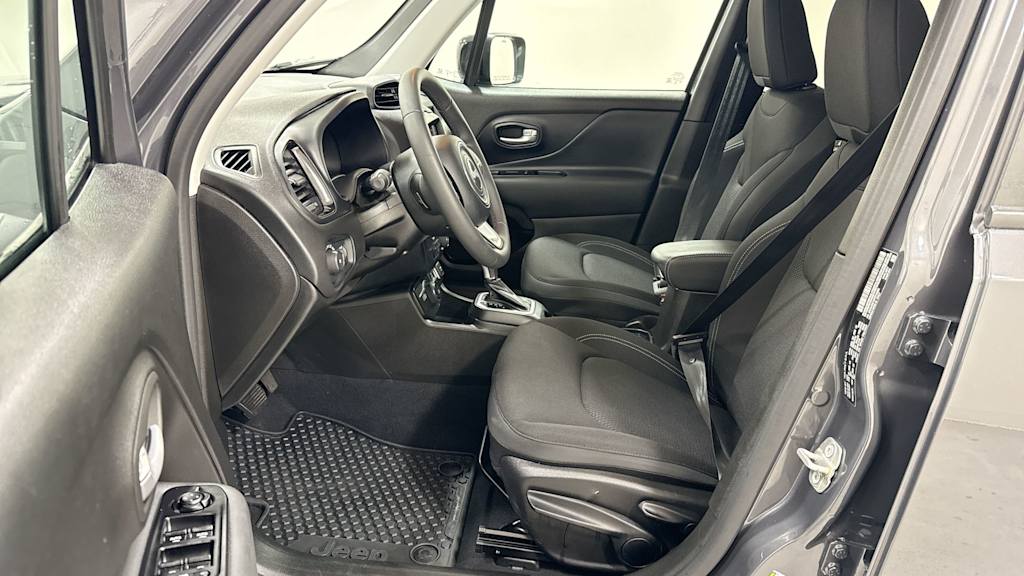 2023 Jeep Renegade Latitude 10