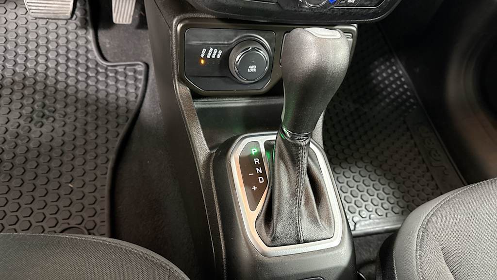 2023 Jeep Renegade Latitude 15