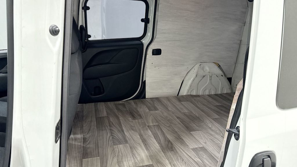 2017 RAM ProMaster City Tradesman 11