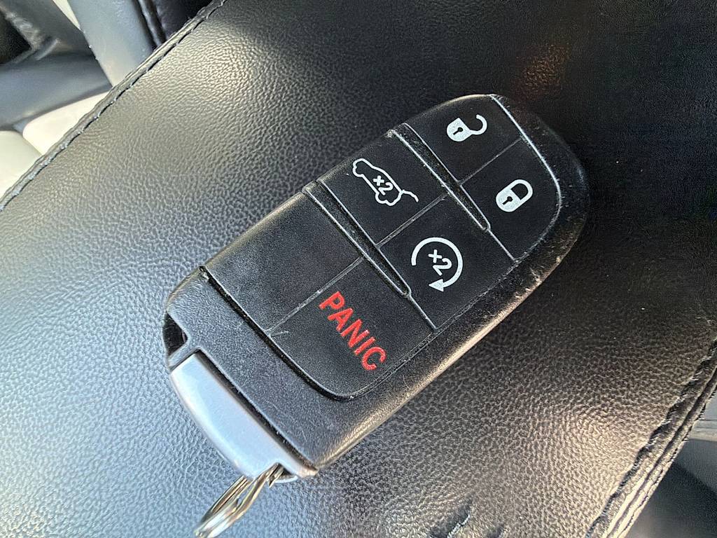 Thumbnail: 2016 Dodge Durango - 29