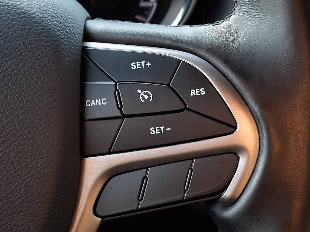 Thumbnail: 2020 Jeep Grand Cherokee - 22