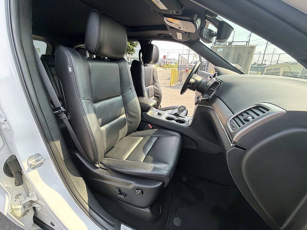 Thumbnail: 2020 Jeep Grand Cherokee - 29