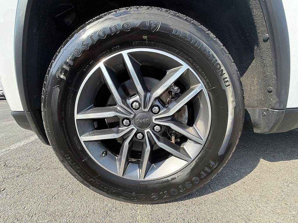 Thumbnail: 2020 Jeep Grand Cherokee - 8