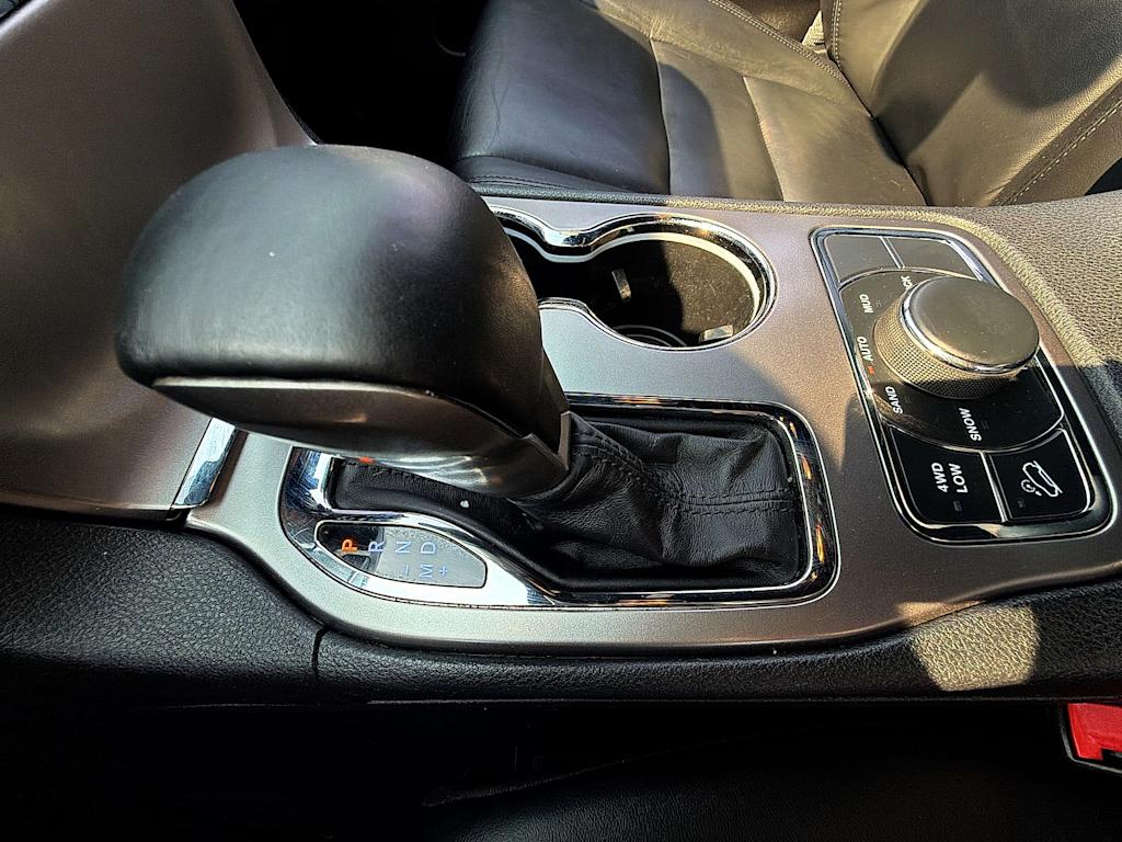 Thumbnail: 2020 Jeep Grand Cherokee - 15