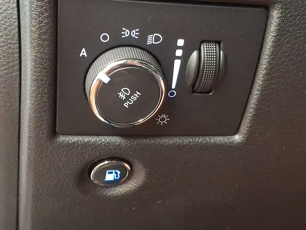 Thumbnail: 2017 Jeep Grand Cherokee - 26