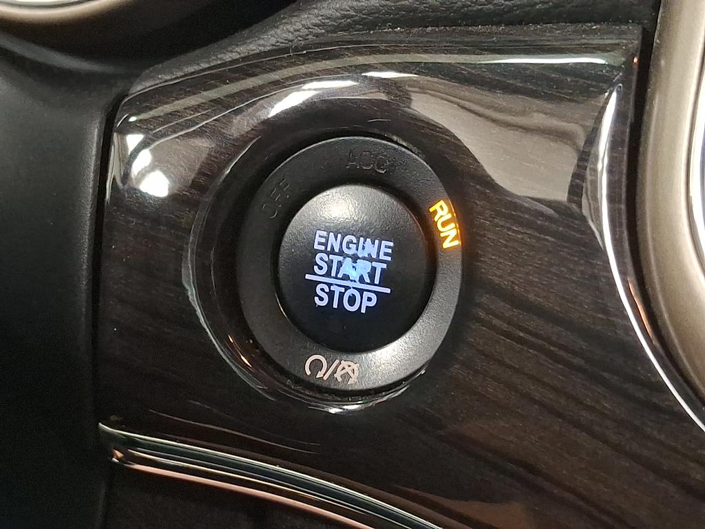 Thumbnail: 2017 Jeep Grand Cherokee - 24