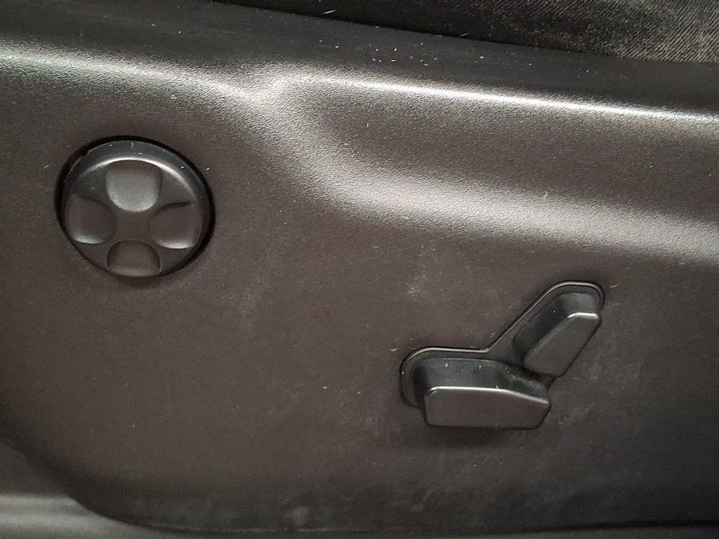 Thumbnail: 2017 Jeep Grand Cherokee - 19