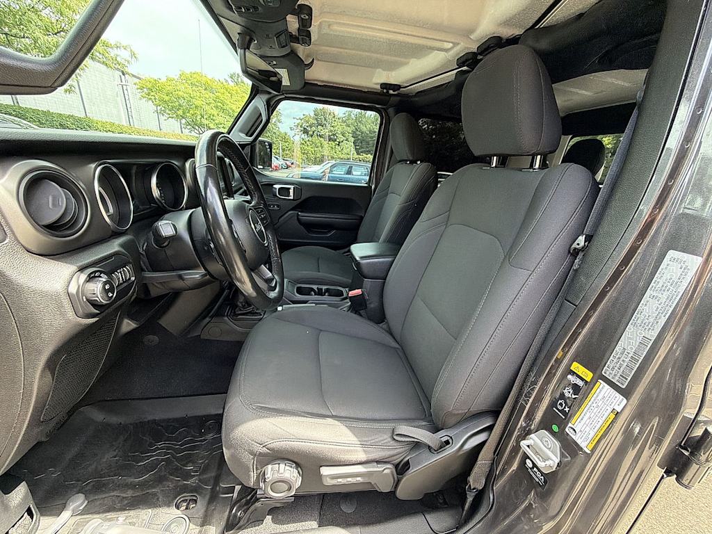 Thumbnail: 2021 Jeep Gladiator - 11