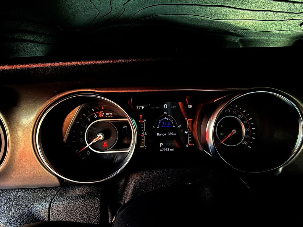 Thumbnail: 2021 Jeep Gladiator - 15