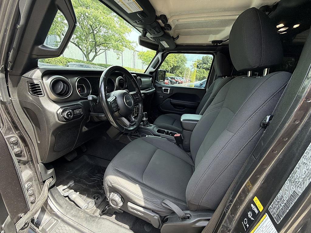 Thumbnail: 2021 Jeep Gladiator - 10