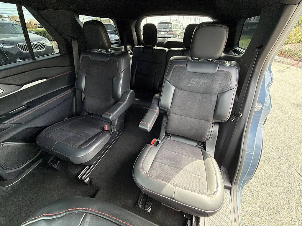 Thumbnail: 2025 Ford Explorer - 28