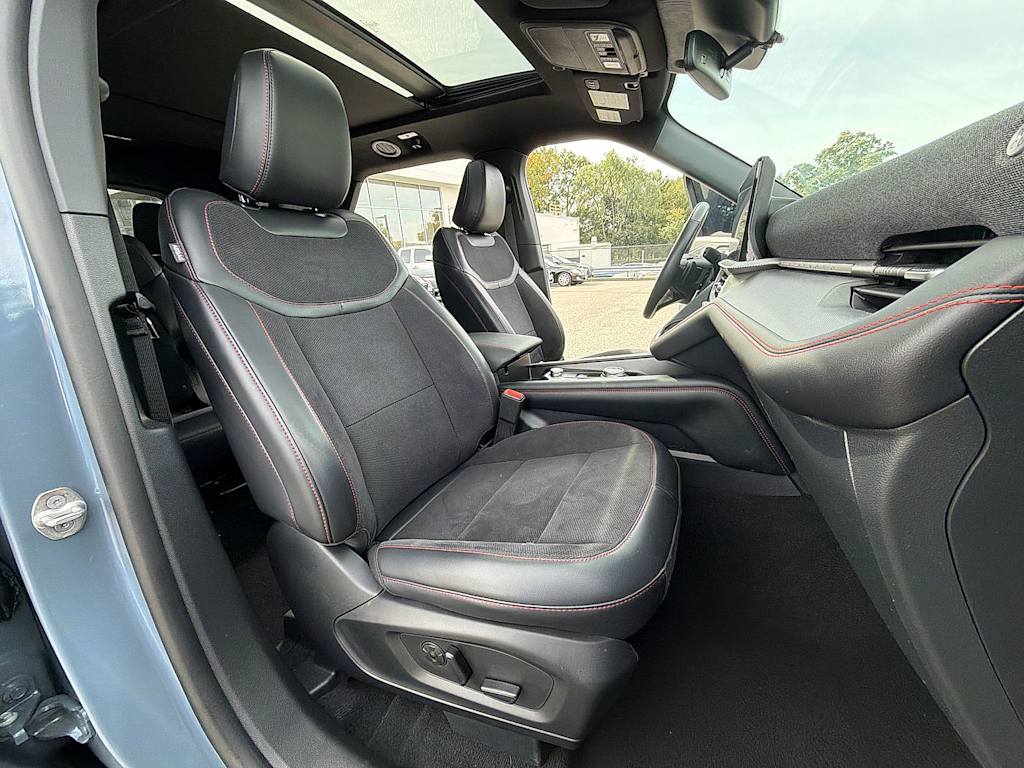 Thumbnail: 2025 Ford Explorer - 29