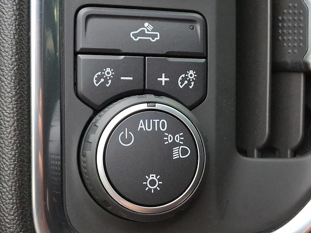 Thumbnail: 2019 Chevrolet Silverado 1500 - 24