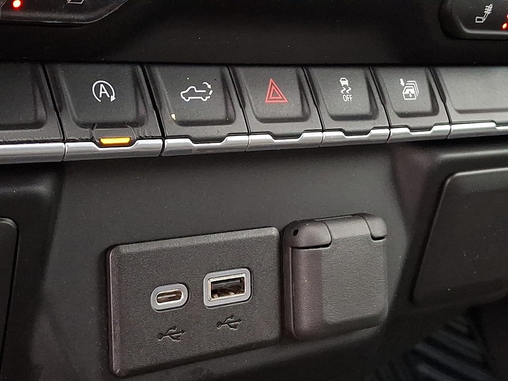 Thumbnail: 2019 Chevrolet Silverado 1500 - 21