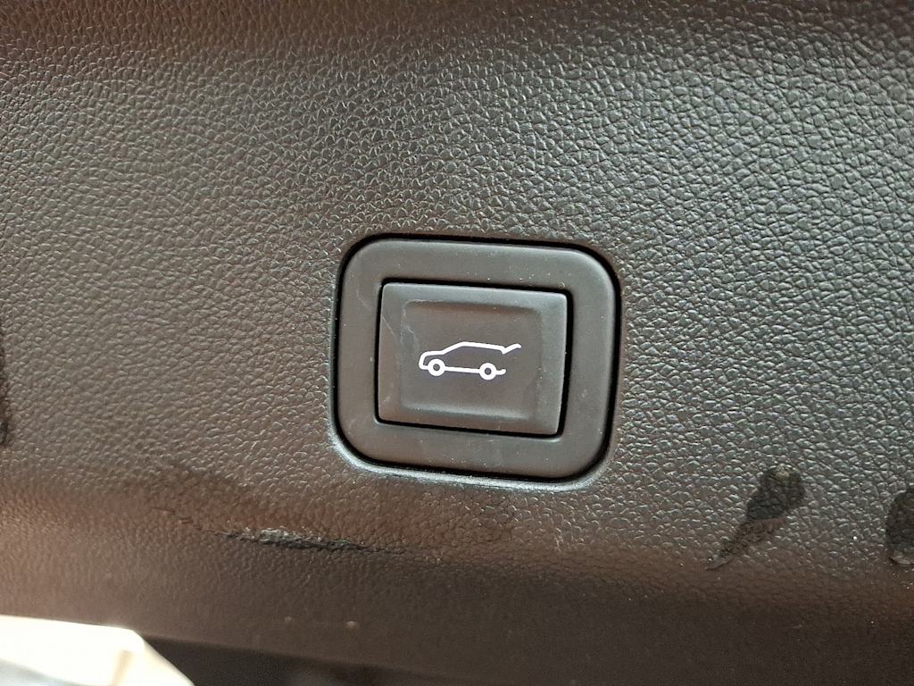 Thumbnail: 2024 Chevrolet Tahoe - 24