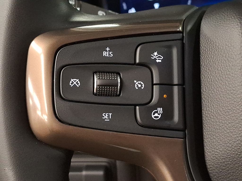 Thumbnail: 2024 Chevrolet Tahoe - 18