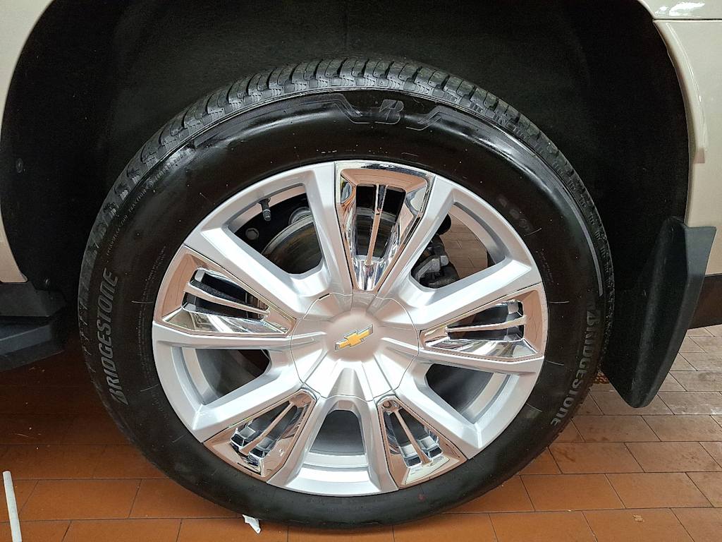 Thumbnail: 2024 Chevrolet Tahoe - 6