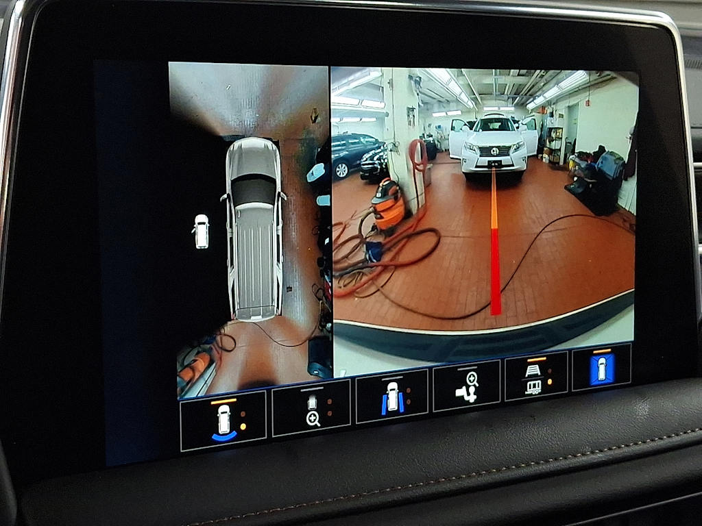 Thumbnail: 2024 Chevrolet Tahoe - 17