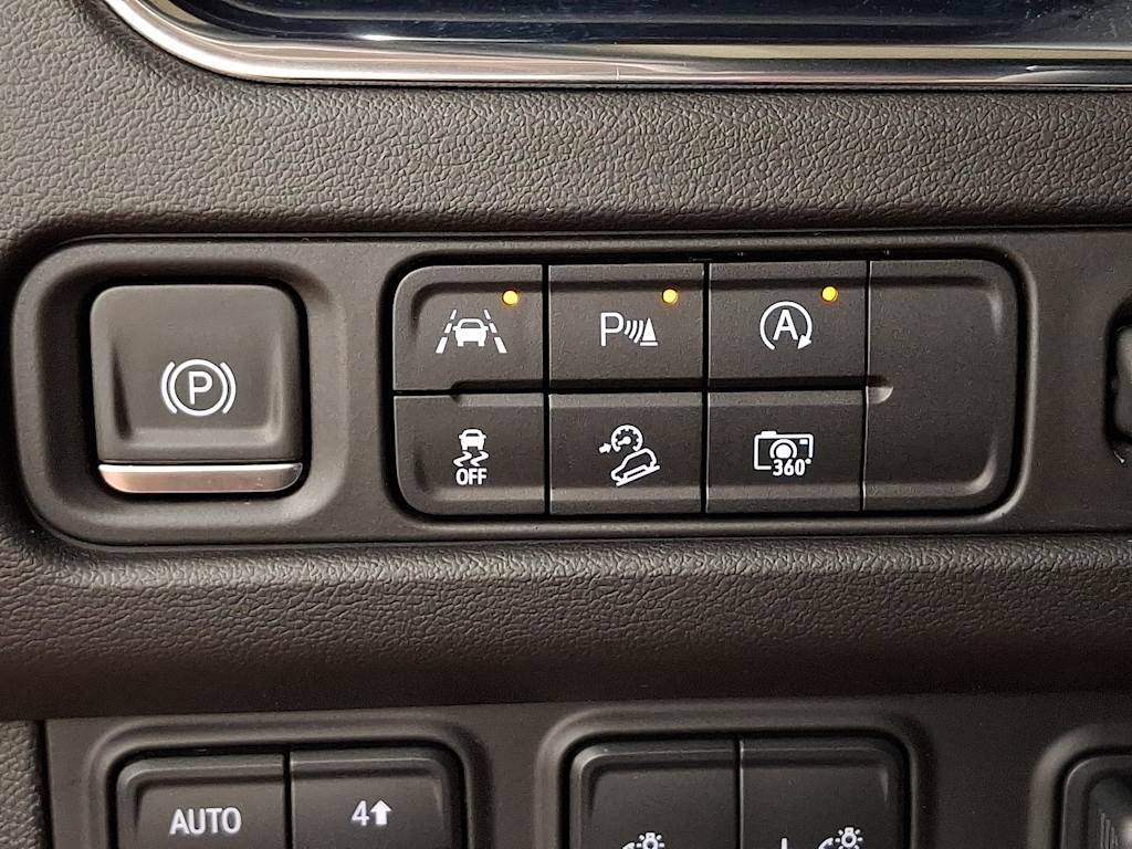 Thumbnail: 2024 Chevrolet Tahoe - 22