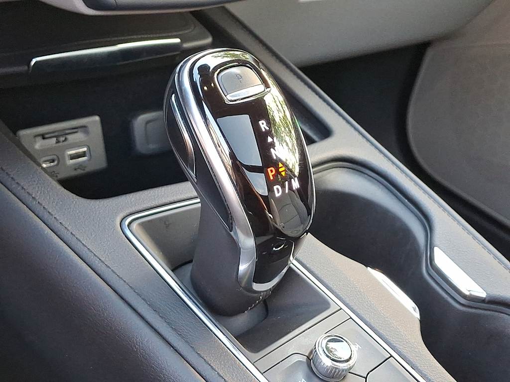 Thumbnail: 2022 Cadillac XT4 - 8