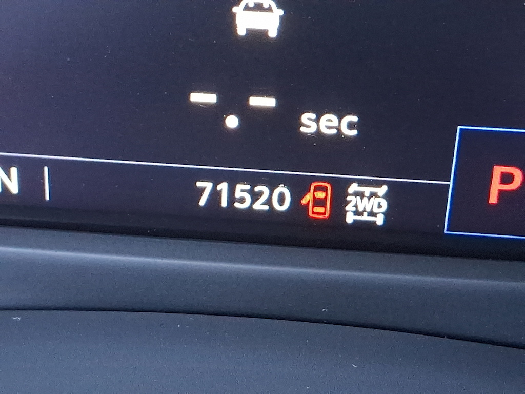 Thumbnail: 2022 Cadillac XT4 - 9