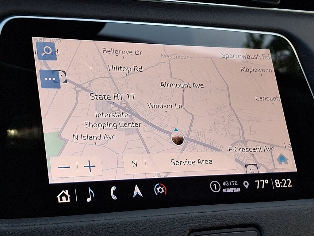 Thumbnail: 2022 Cadillac XT4 - 17