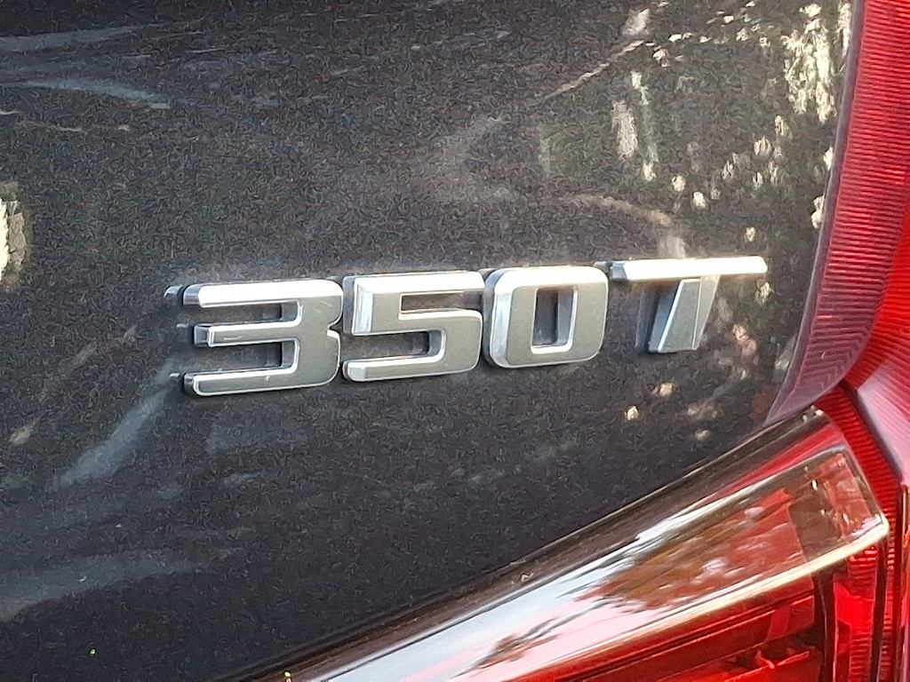 Thumbnail: 2022 Cadillac XT4 - 5