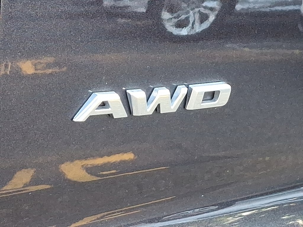 Thumbnail: 2022 Cadillac XT4 - 27