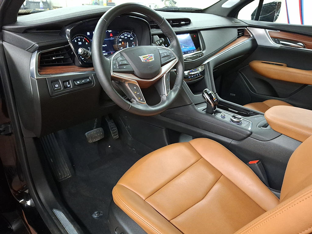 Thumbnail: 2024 Cadillac XT5 - 2