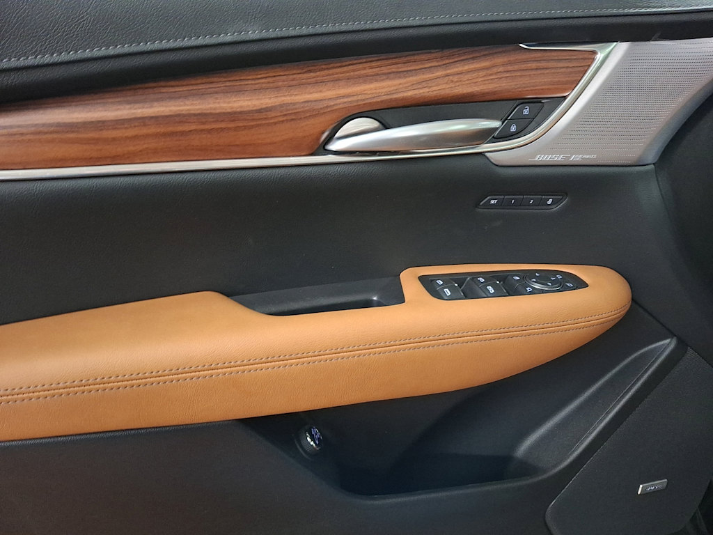 Thumbnail: 2024 Cadillac XT5 - 16
