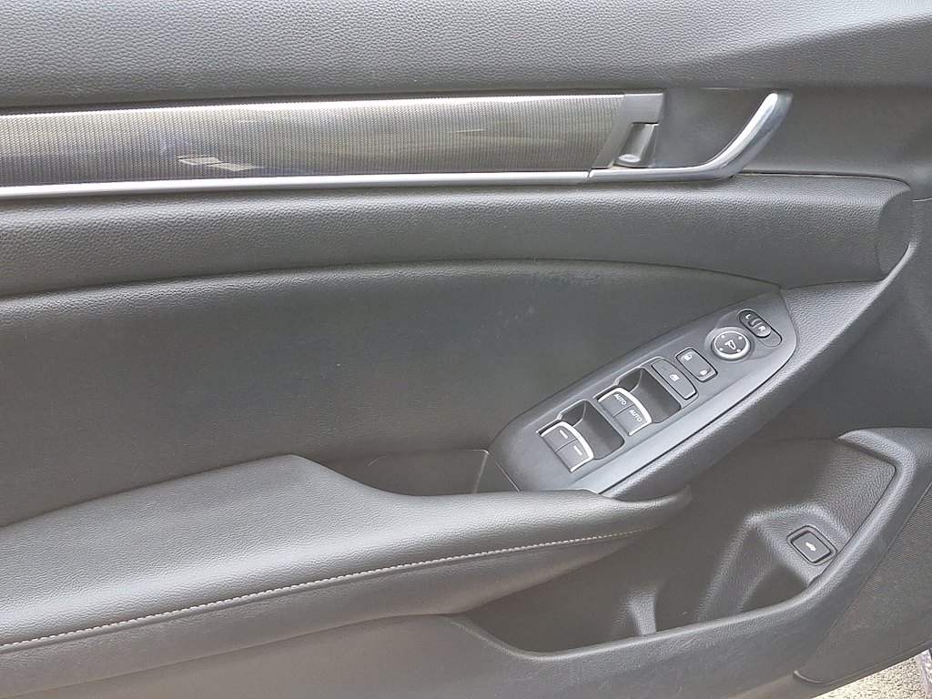 2019 Honda Accord Sport 12