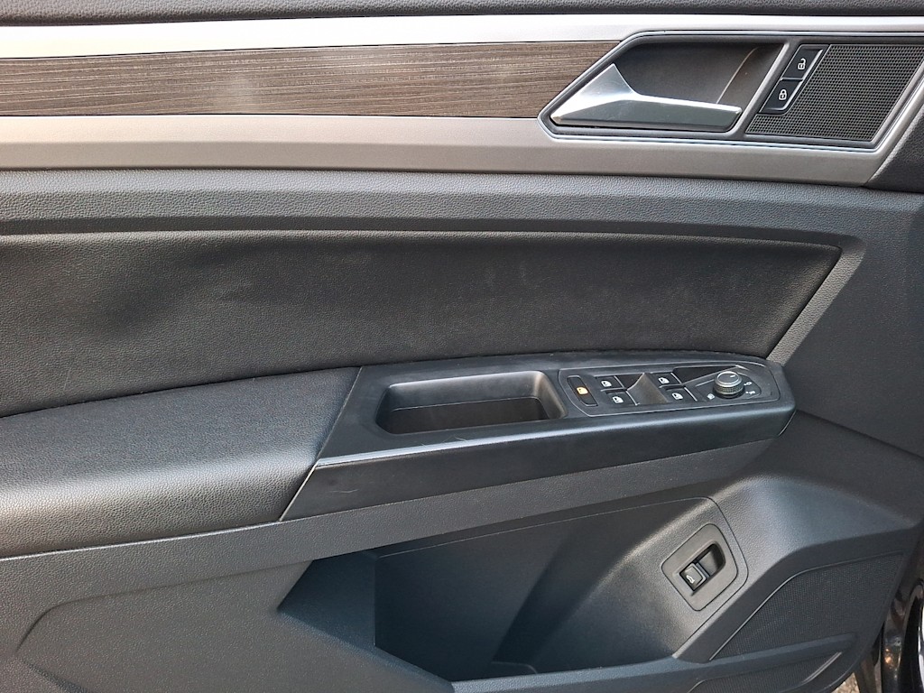 Thumbnail: 2019 Volkswagen Atlas - 17