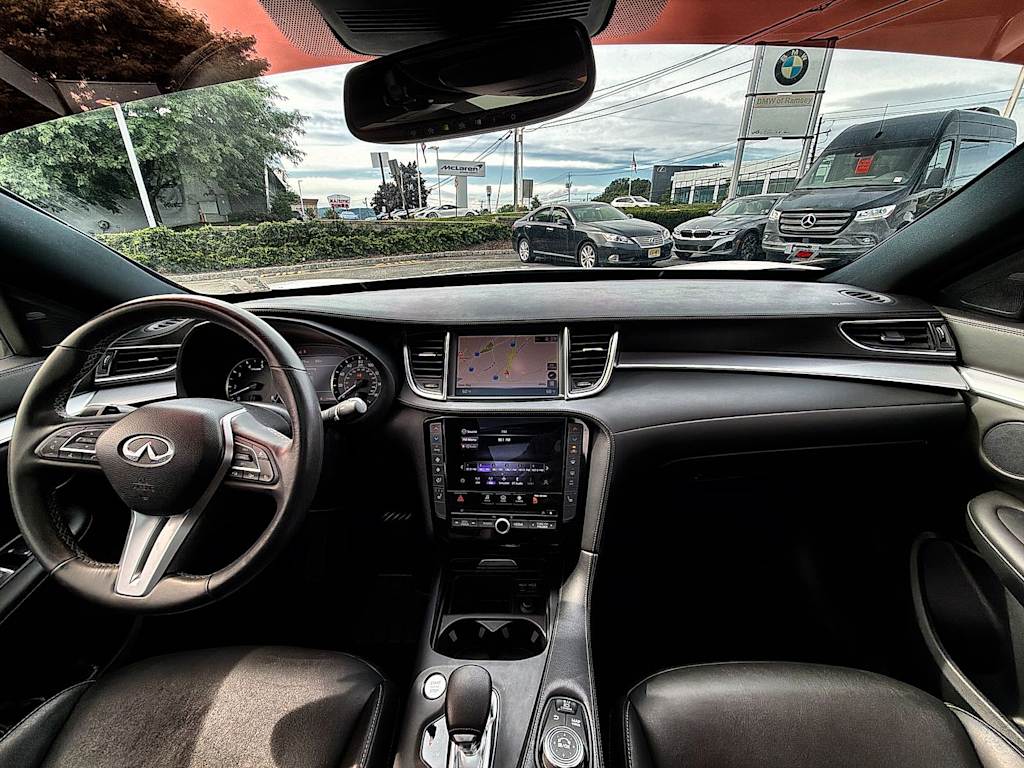 Thumbnail: 2020 INFINITI QX50 - 10