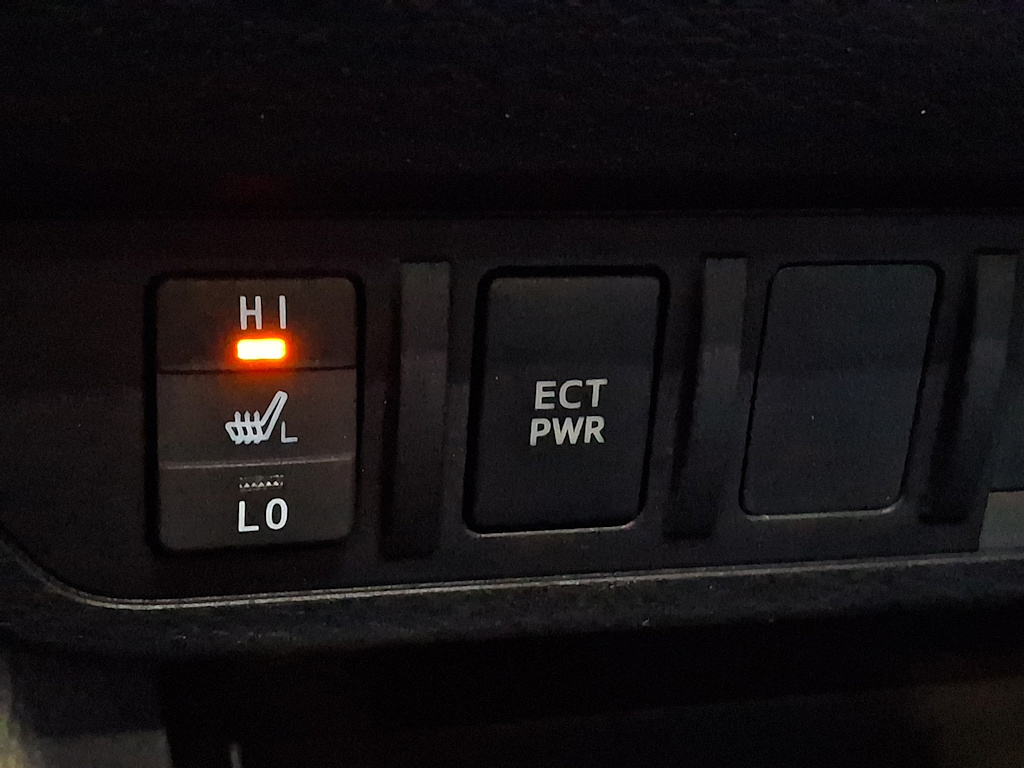 Thumbnail: 2020 Toyota Tacoma - 22